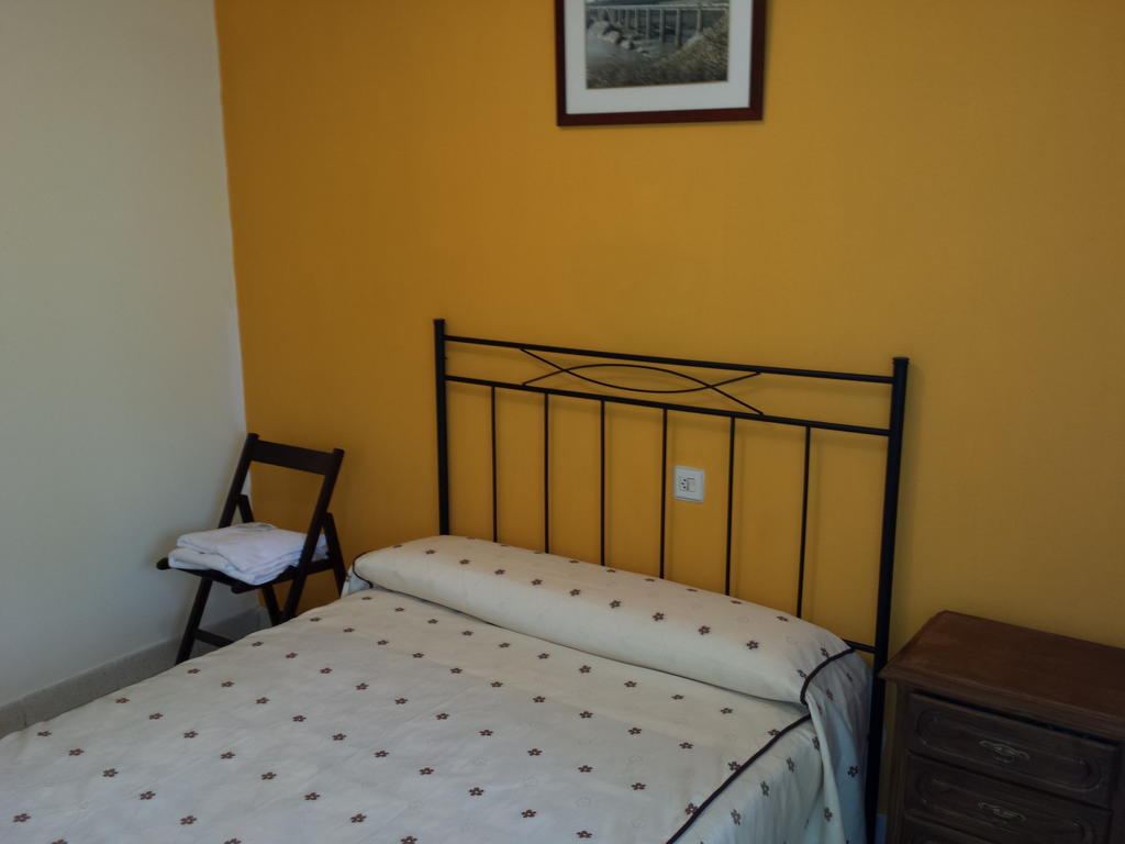 Hostal Atila Ricobayo Værelse billede