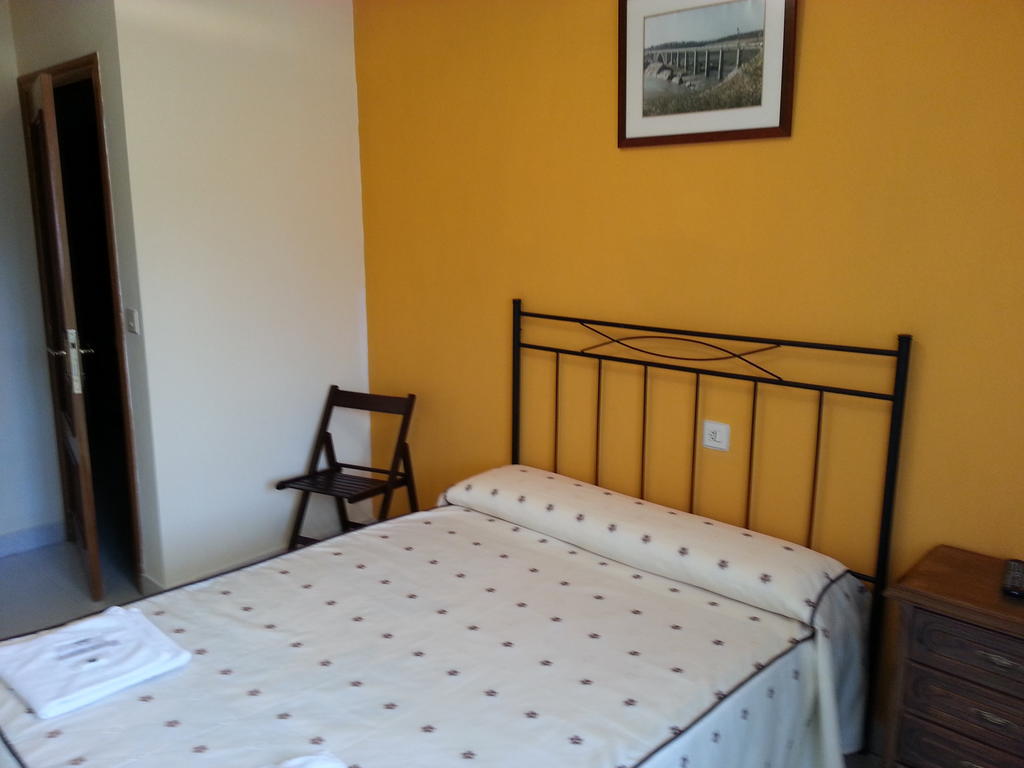 Hostal Atila Ricobayo Værelse billede